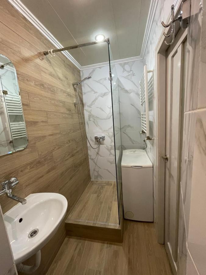 Light-Studio Apartment In The Center City Львів Екстер'єр фото